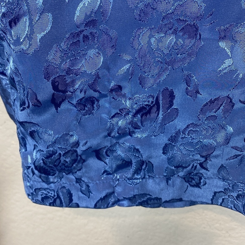 Vintage y2k Victoria’s Secret blue floral button-down - Picture 8 of 9